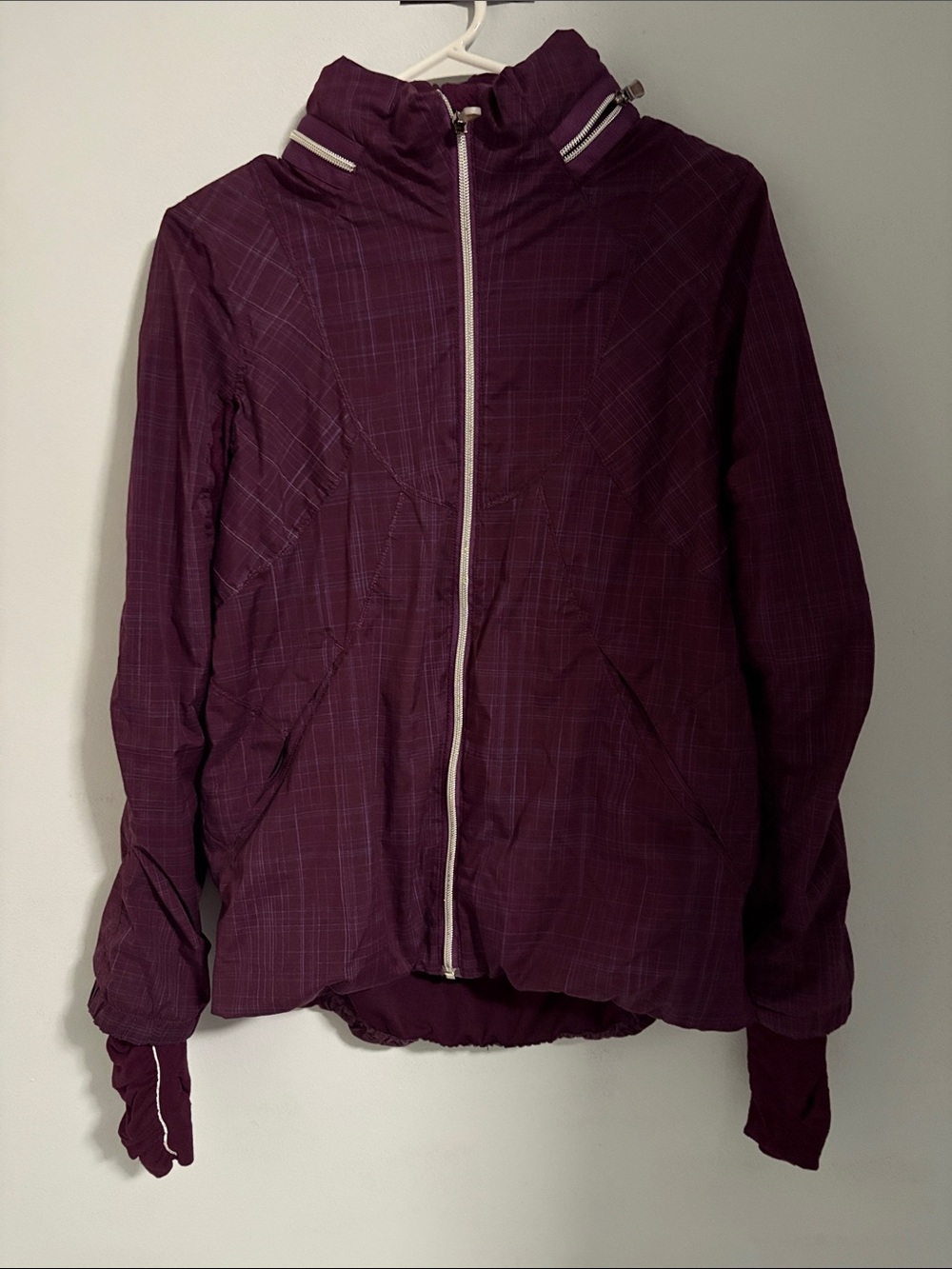 Lululemon Women’s Purple Lightweight Hooded Jacket